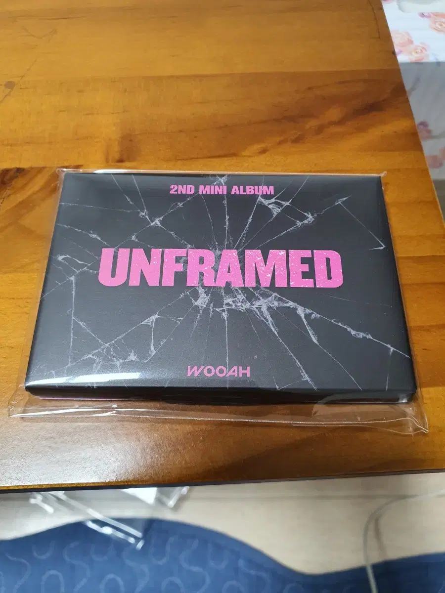 우아 UNFRAMED(STAYG ALBUNS.Ver) 미개봉 양도해요